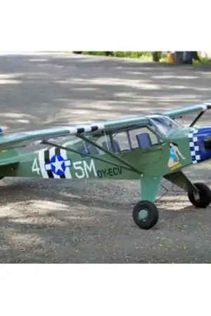 VQ Models C6837 - Piper L4 Grasshopper Merkproduct